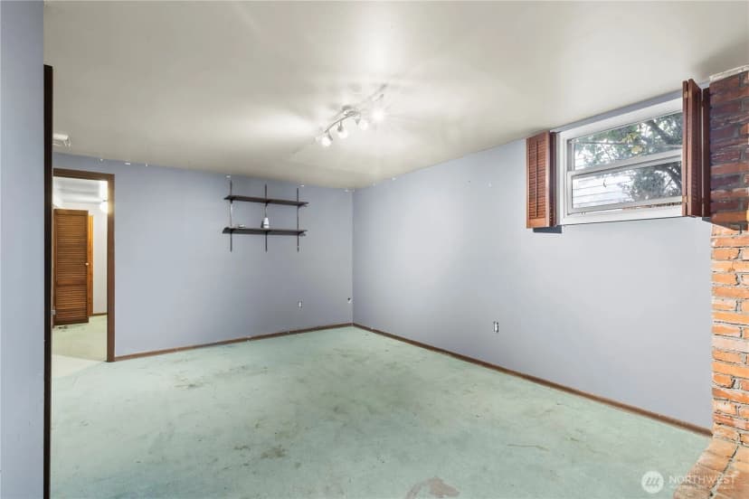 Property photo for 611 S 20th Avenue, Yakima photo 15