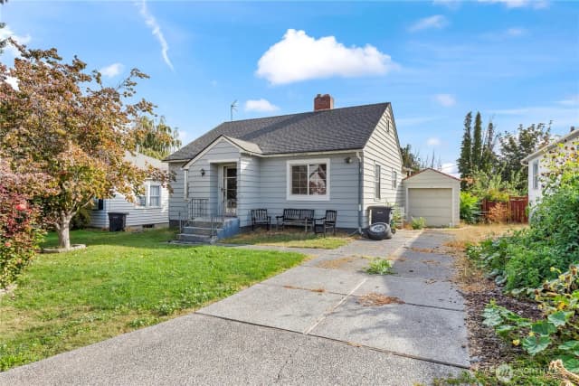 Property photo for 611 S 20th Avenue, Yakima