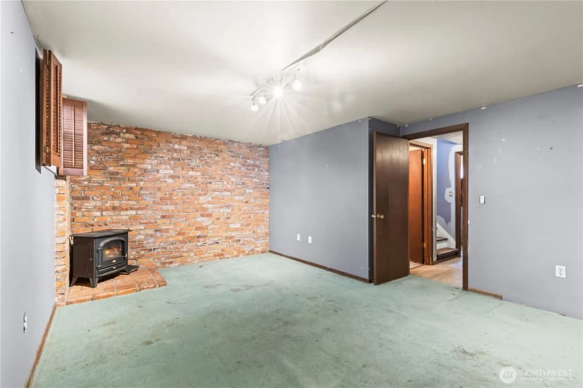 Property photo for 611 S 20th Avenue, Yakima photo 16