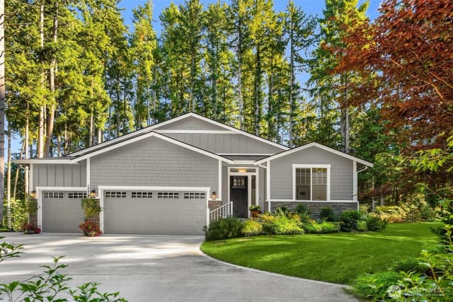 Property photo for 13978 Hidden Heights Lane Ne, Bainbridge Island photo 2