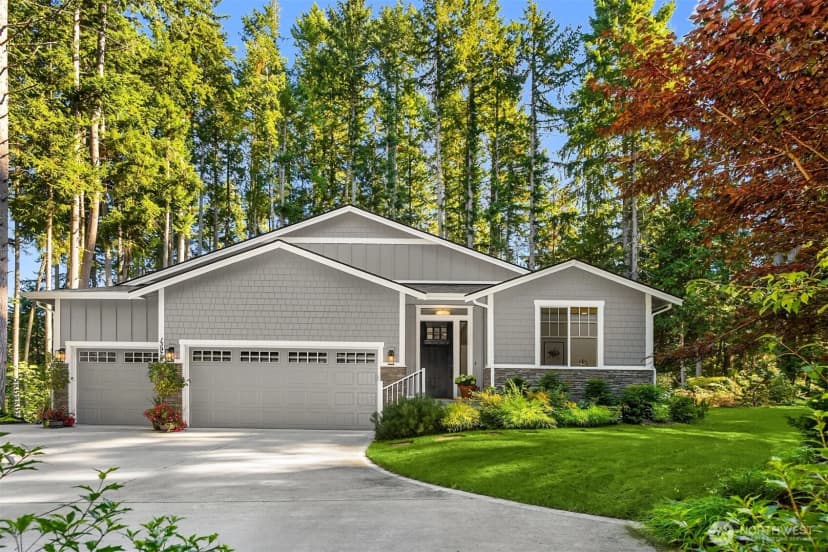 Property photo for 13978 Hidden Heights Lane Ne, Bainbridge Island photo 2