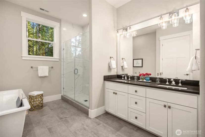 Property photo for 13978 Hidden Heights Lane Ne, Bainbridge Island photo 23
