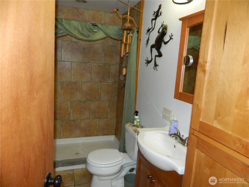 Property photo for 44 Bonaparte Avenue, Tonasket photo 19