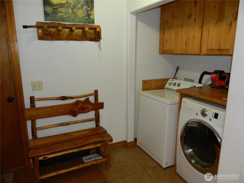 Property photo for 44 Bonaparte Avenue, Tonasket photo 12