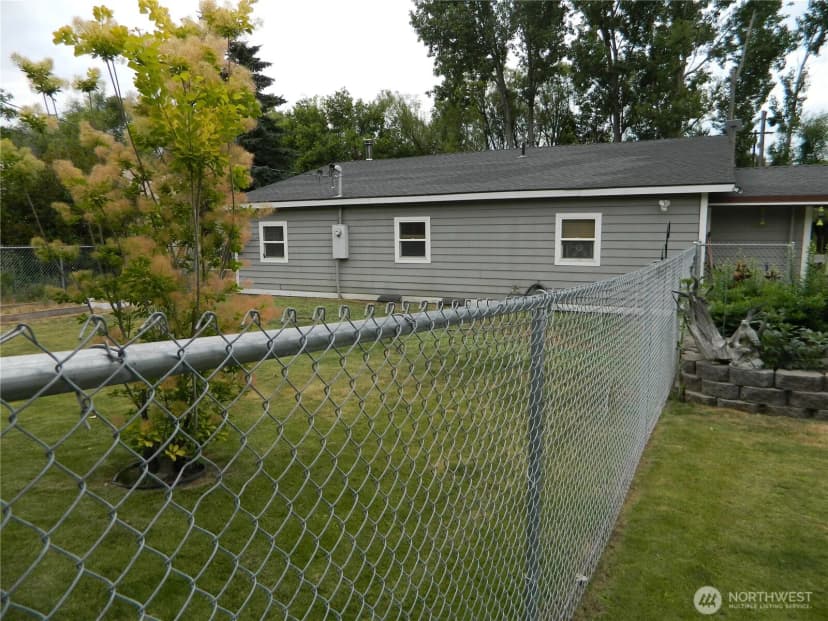 Property photo for 44 Bonaparte Avenue, Tonasket photo 8