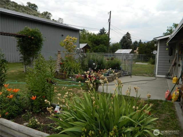 Property photo for 44 Bonaparte Avenue, Tonasket photo 5