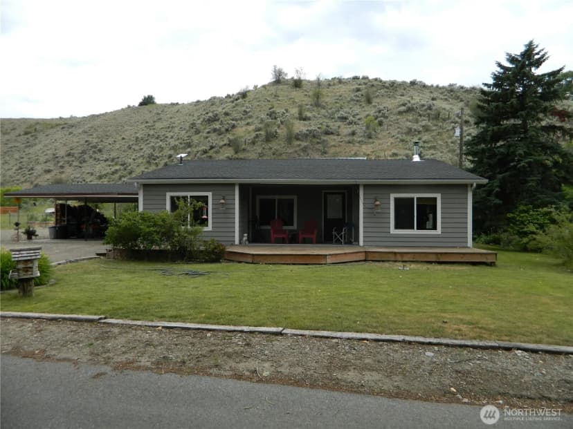 Property photo for 44 Bonaparte Avenue, Tonasket photo 4