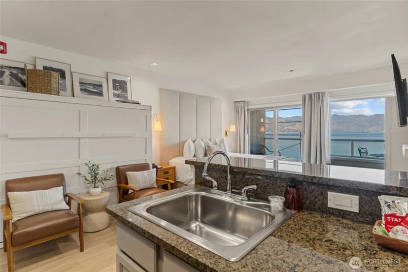 Property photo for 322 W Woodin Avenue #521, Chelan photo 13