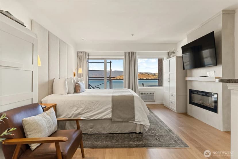 Property photo for 322 W Woodin Avenue #521, Chelan photo 15