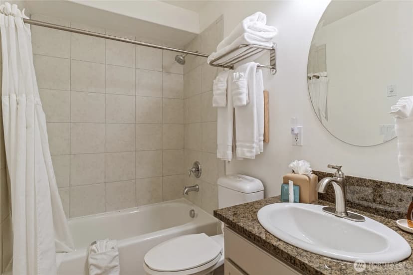 Property photo for 322 W Woodin Avenue #521, Chelan photo 22