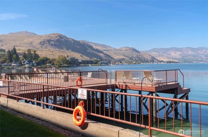 Property photo for 322 W Woodin Avenue #521, Chelan photo 8