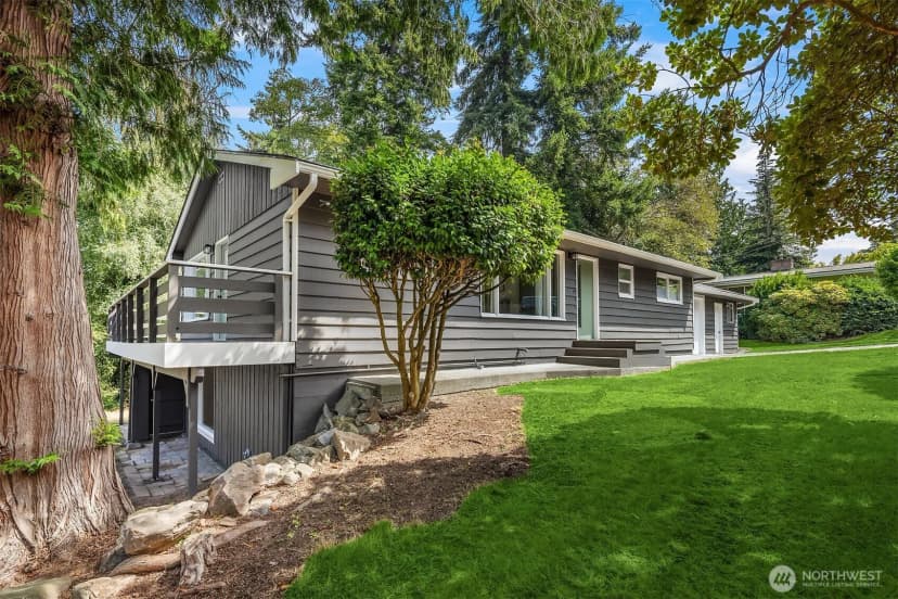Property photo for 4521 Crescent Avenue, Everett photo 3