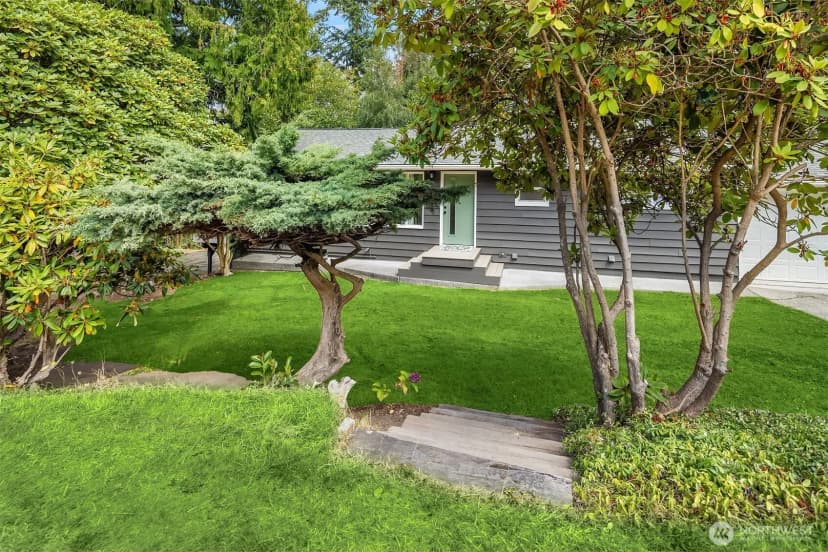 Property photo for 4521 Crescent Avenue, Everett photo 32