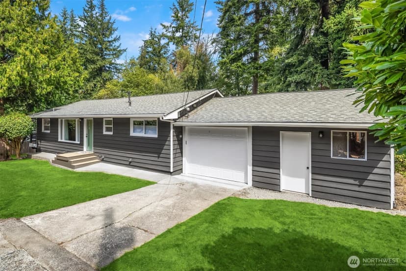 Property photo for 4521 Crescent Avenue, Everett