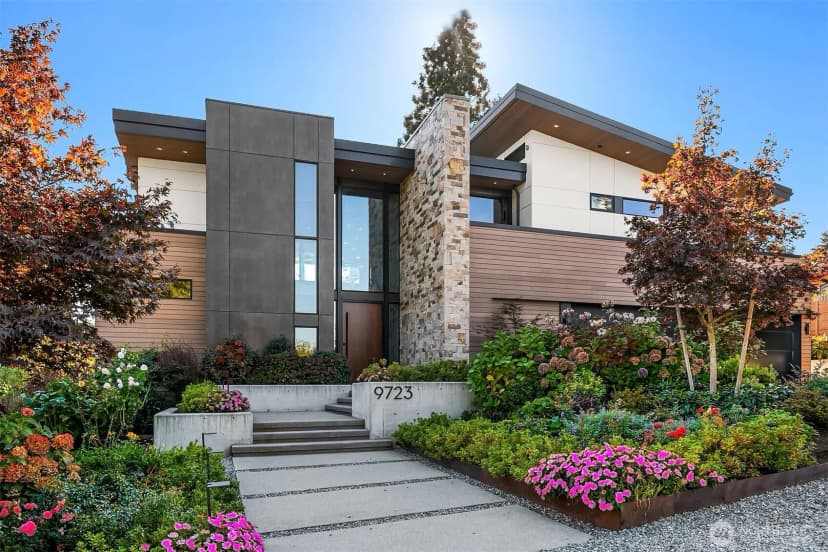 Property photo for 9723 Ne 15th Street, Clyde Hill