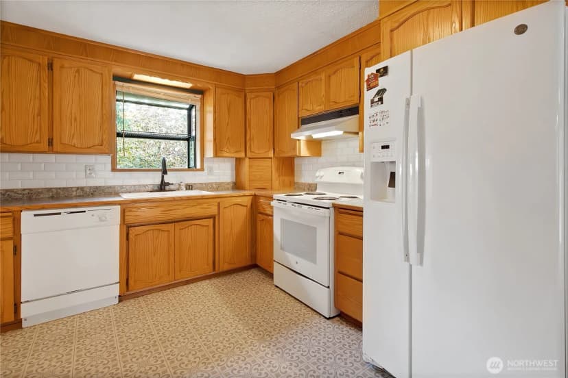 Property photo for 294 S C Street, Buckley photo 11