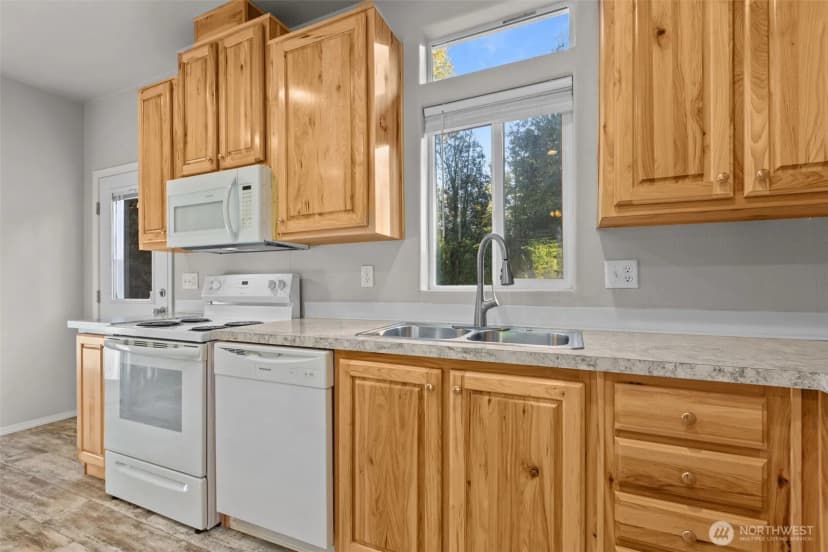 Property photo for 17711 59th Avenue Nw, Stanwood photo 10