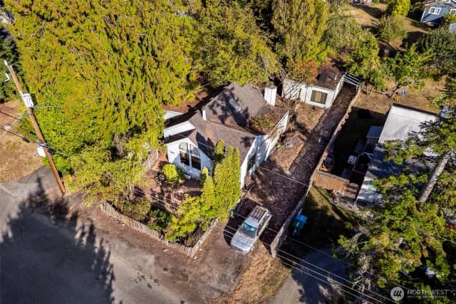 Property photo for 1728 Ne 148th Street, Shoreline