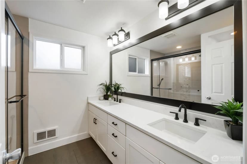 Property photo for 4717 80th Street E, Tacoma photo 16