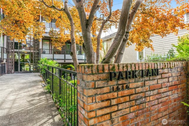 Property photo for 1616 41st Avenue E #301, Seattle photo 2