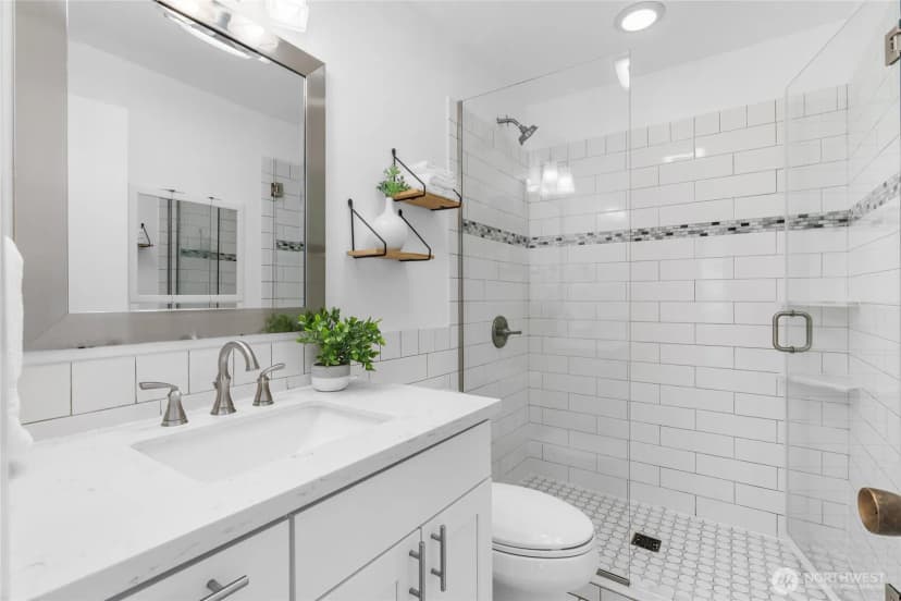 Property photo for 1616 41st Avenue E #301, Seattle photo 14