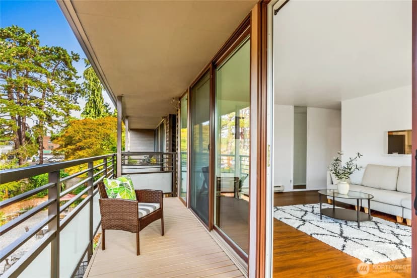 Property photo for 1616 41st Avenue E #301, Seattle photo 6