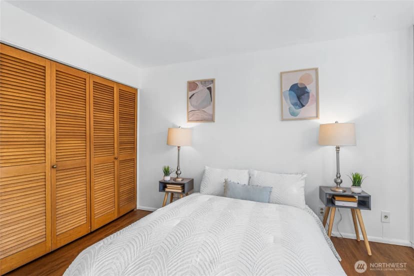 Property photo for 1616 41st Avenue E #301, Seattle photo 13