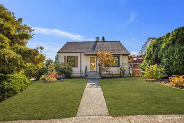 Property photo for 3703 Sw Tillman Street, Seattle