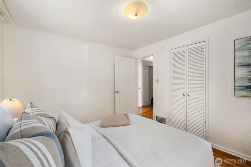Property photo for 3703 Sw Tillman Street, Seattle photo 15