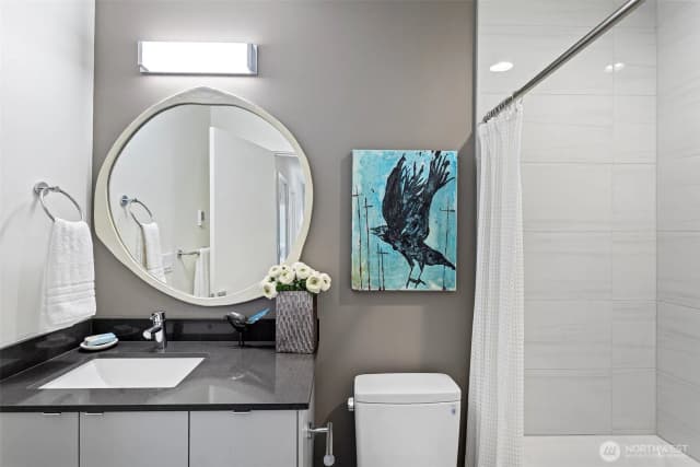 Property photo for 2521 29th Avenue S #a, Seattle photo 4