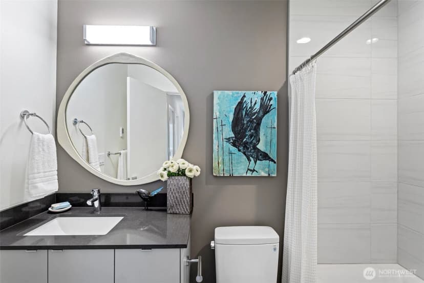 Property photo for 2521 29th Avenue S #a, Seattle photo 4