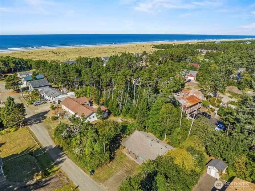 Property photo for 1313 232nd Lane, Ocean Park photo 28