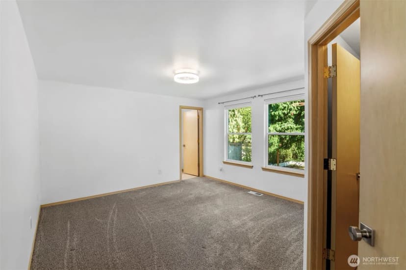 Property photo for 3211 Arbor Street, Mount Vernon photo 22