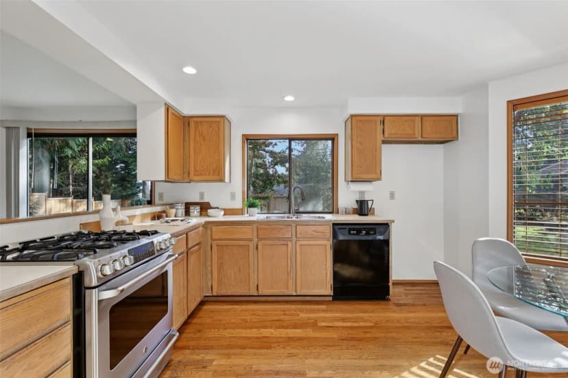 Property photo for 22035 Ne 15th Street, Sammamish photo 7
