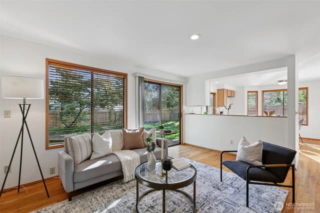 Property photo for 22035 Ne 15th Street, Sammamish photo 3