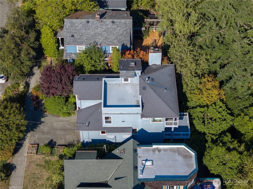 Property photo for 7044 18th Avenue Ne, Seattle photo 40