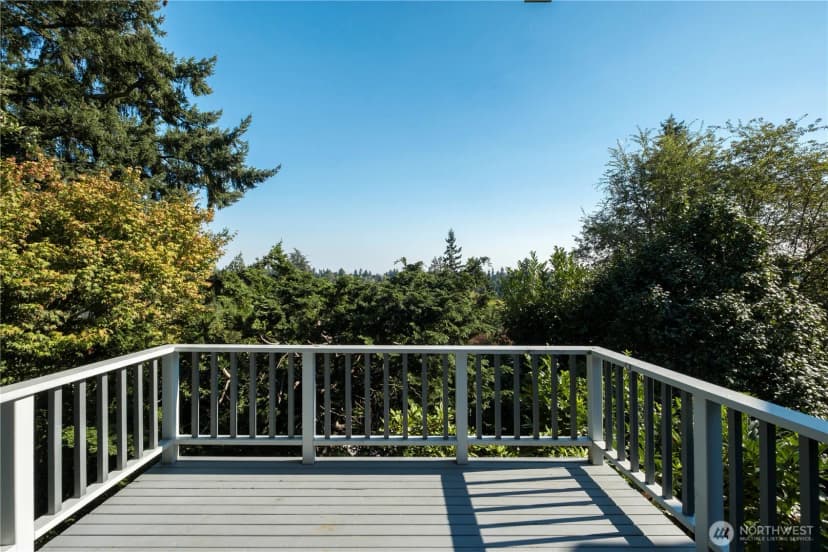 Property photo for 7044 18th Avenue Ne, Seattle photo 10
