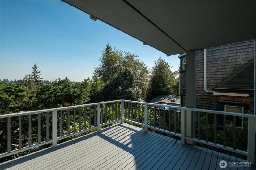 Property photo for 7044 18th Avenue Ne, Seattle photo 8