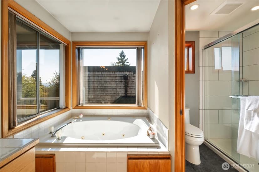 Property photo for 7044 18th Avenue Ne, Seattle photo 21