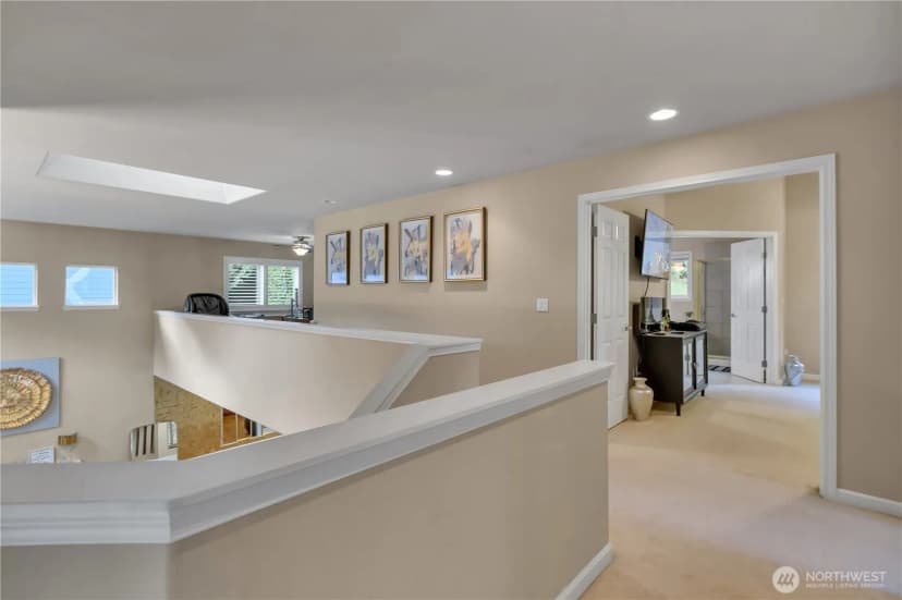 Property photo for 26525 Lake Fenwick Road S, Kent photo 17