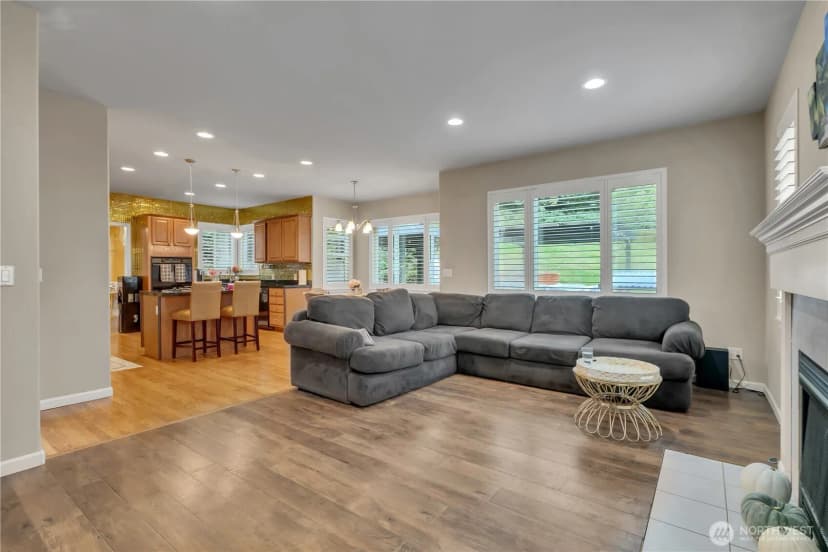 Property photo for 26525 Lake Fenwick Road S, Kent photo 12