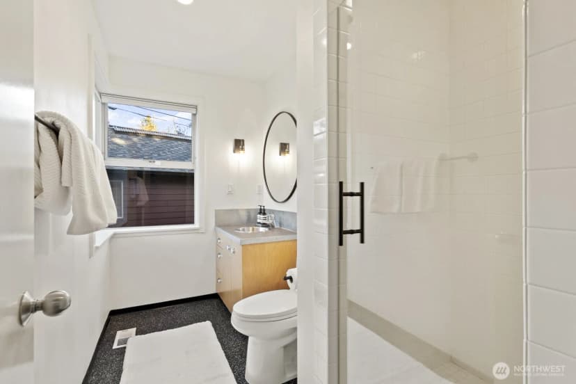 Property photo for 4306 3rd Avenue Nw, Seattle photo 27