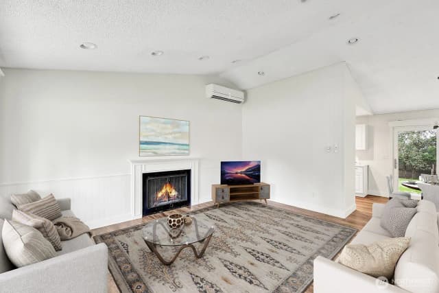 Property photo for 26806 8426 Ne Bird Street, Duvall photo 3