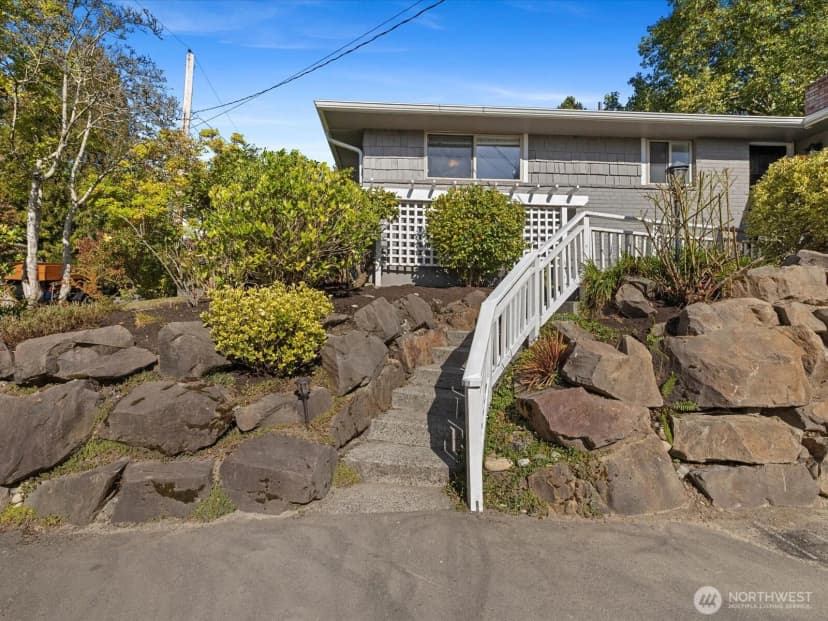 Property photo for 19116 106th Avenue Ne, Bothell photo 2