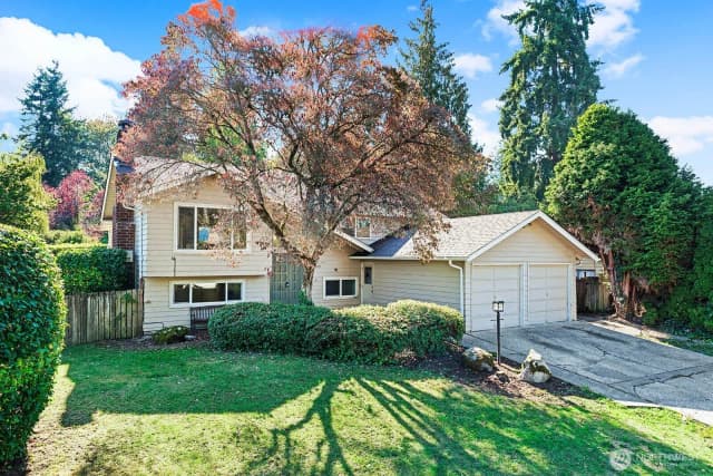 Property photo for 14221 Se 10th Place, Bellevue