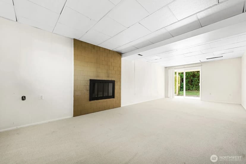 Property photo for 14221 Se 10th Place, Bellevue photo 17