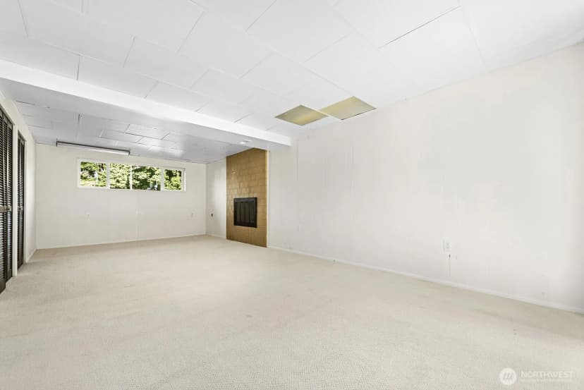 Property photo for 14221 Se 10th Place, Bellevue photo 18