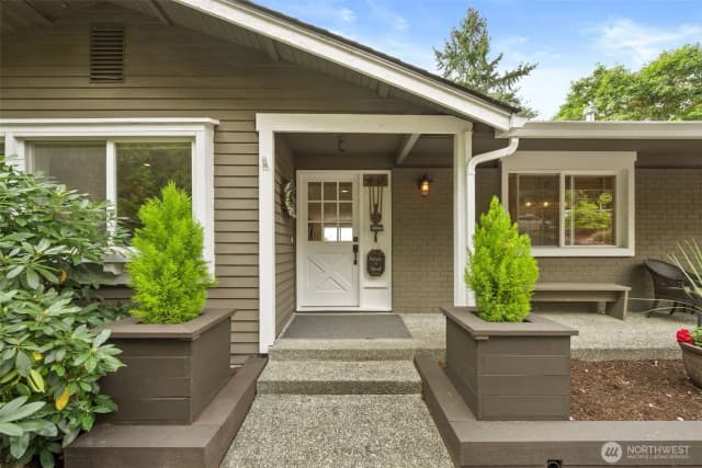 Property photo for 12509 206th Place Se, Issaquah photo 4