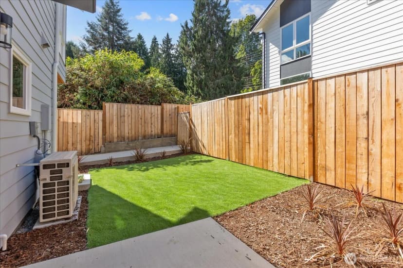 Property photo for 5984 26th Avenue Sw #c, Seattle photo 21