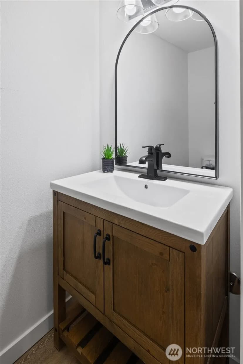 Property photo for 5984 26th Avenue Sw #c, Seattle photo 12